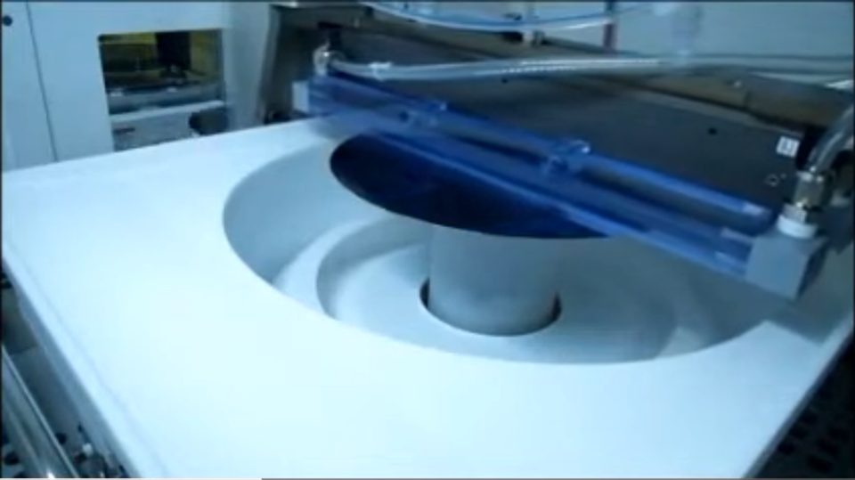 W2W Direct Bonder equipped with Cleanable plasma treatment system